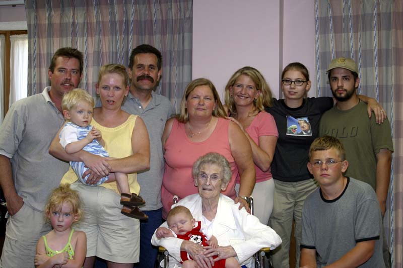 102-0208_IMG