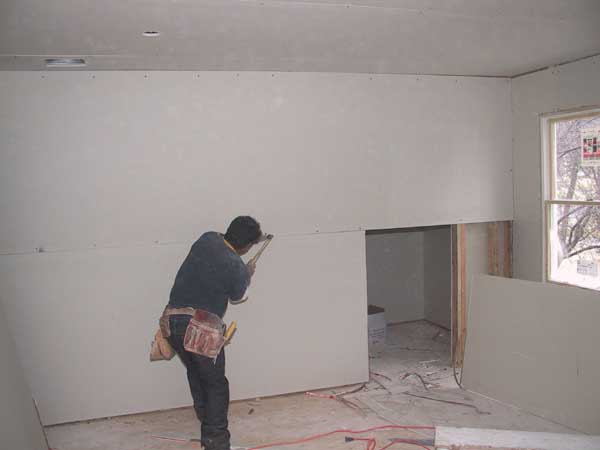 111-1140_IMG